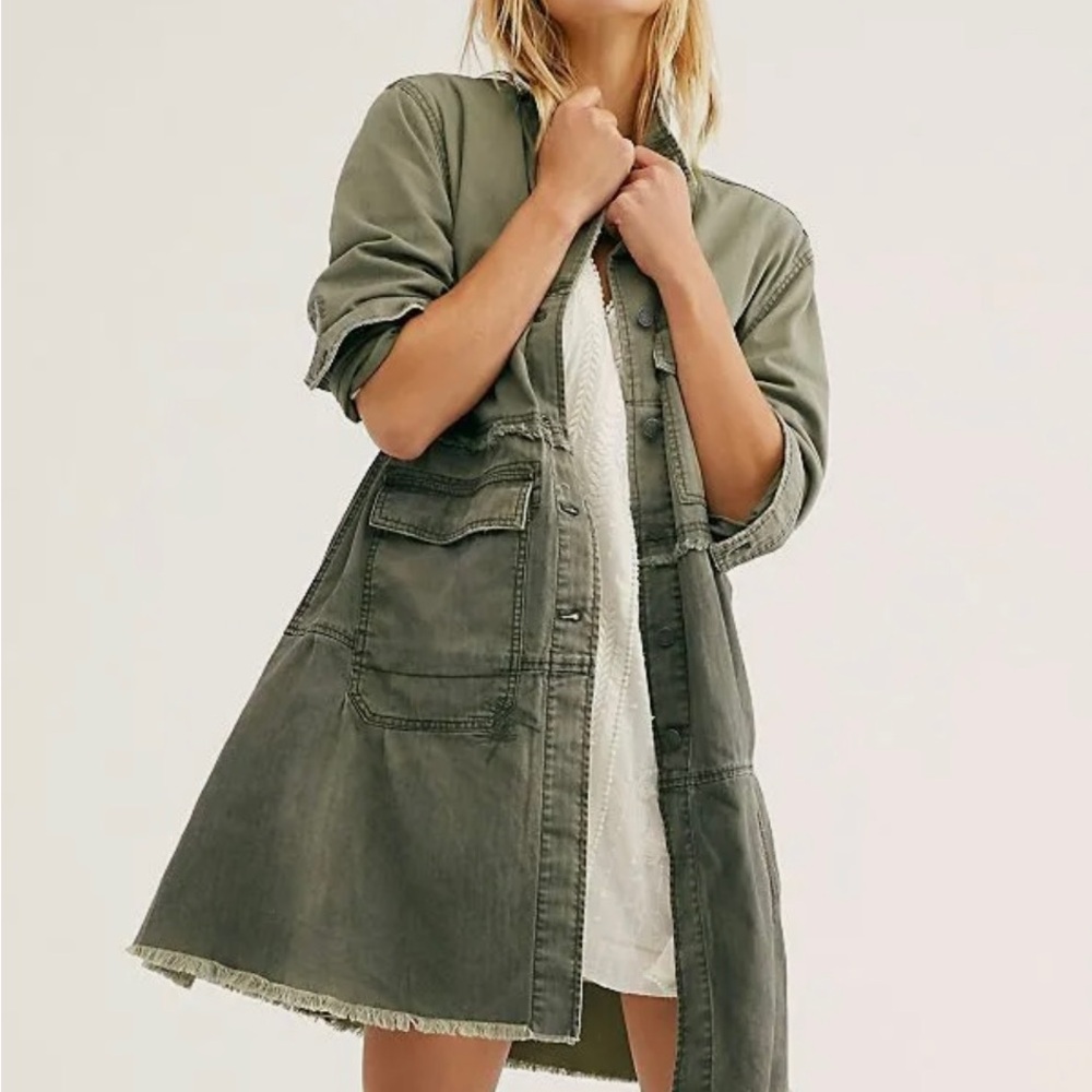 Military style NWT Free people trench.